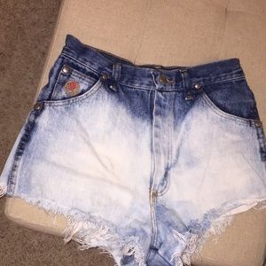 High wasted shorts